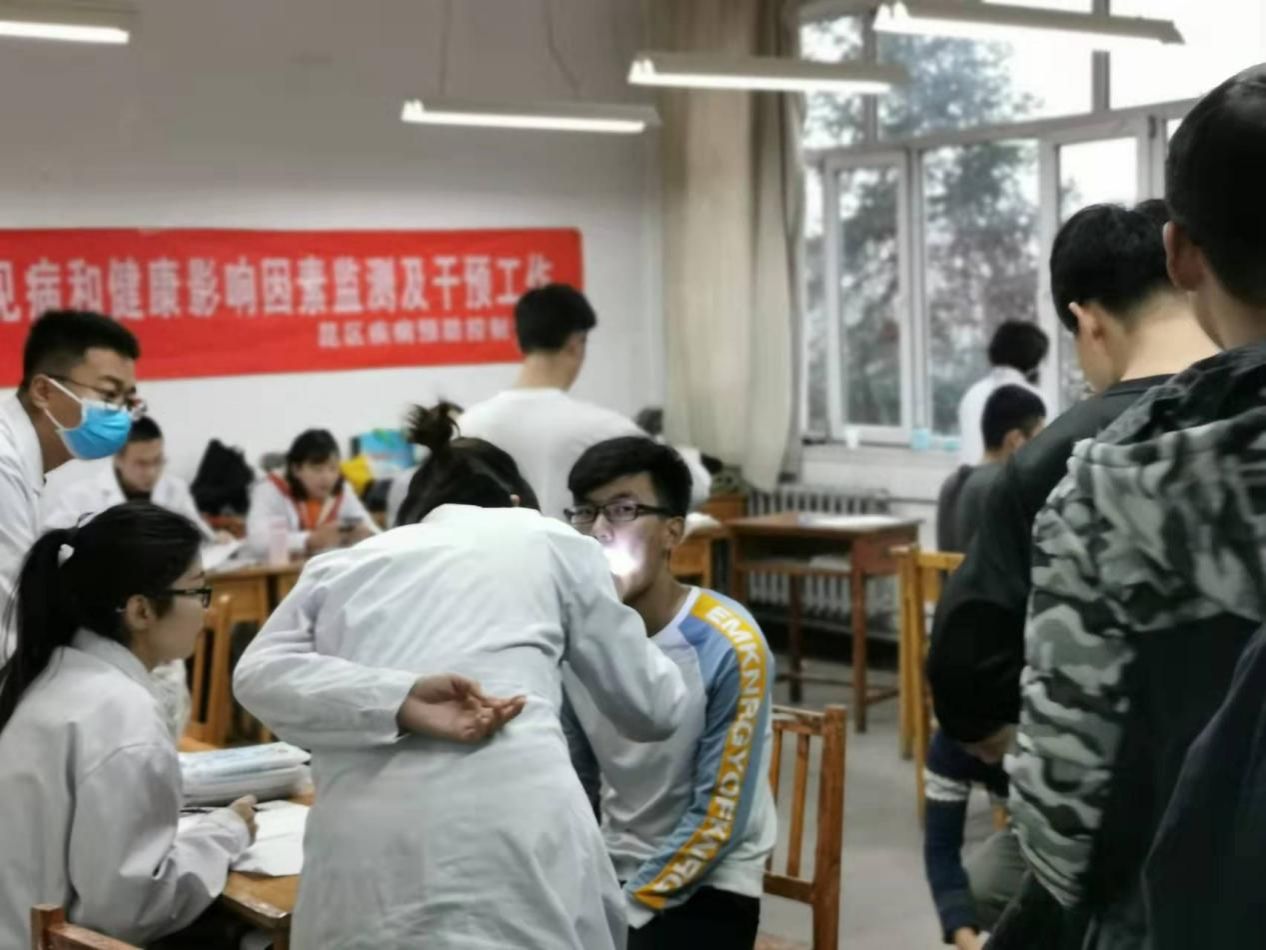 校医院联合多部门开展大学生常见病监测 为学生健康与素质教育提供数据支撑